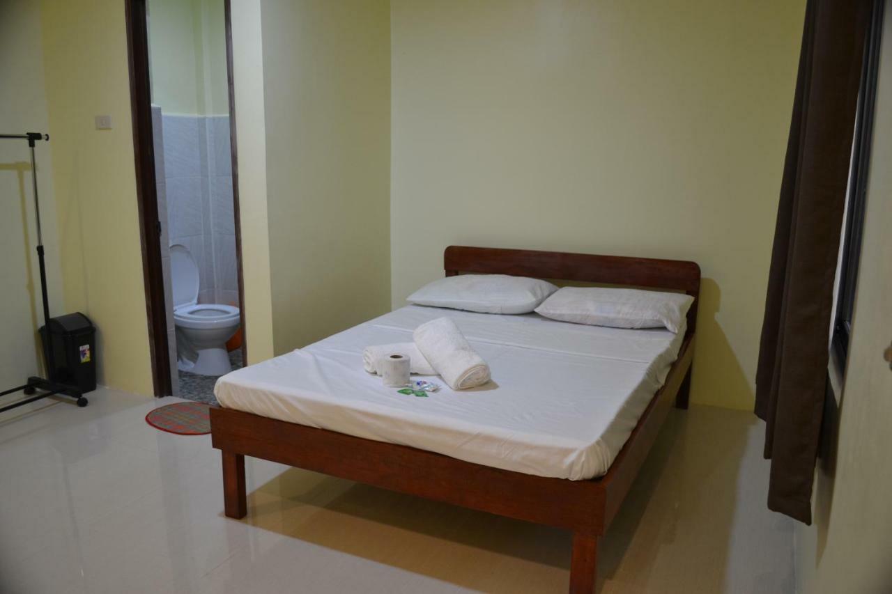 Janna'S Place Hotel General Luna  Luaran gambar